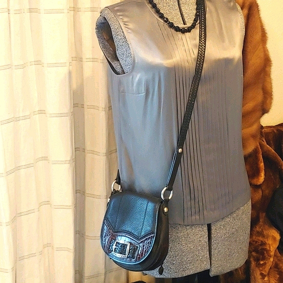 H.P. ❤️Brighton Cross Body Saddle Bag N.W.O.T. - Picture 4 of 11